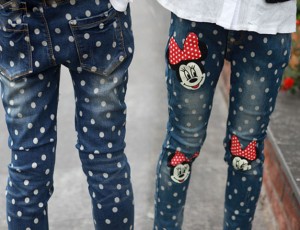 Osvježite stare traperice zabavnim točkicama